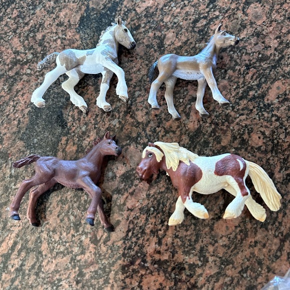 Breyer and Schleich Stablemates Unicorn and more lot - Picture 3 of 4